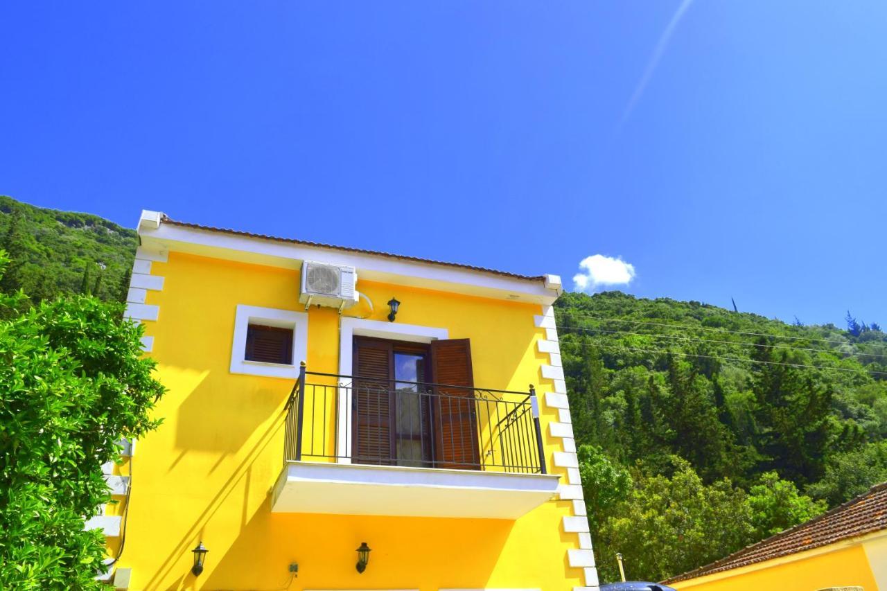 Dourios Ippos Apartments Frikes Exterior photo