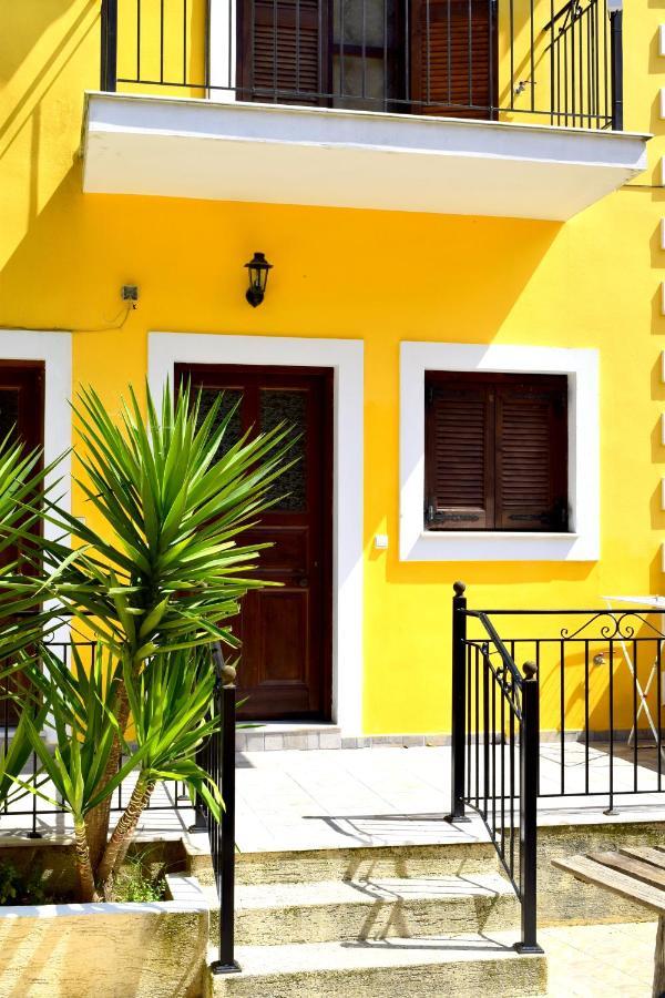 Dourios Ippos Apartments Frikes Exterior photo