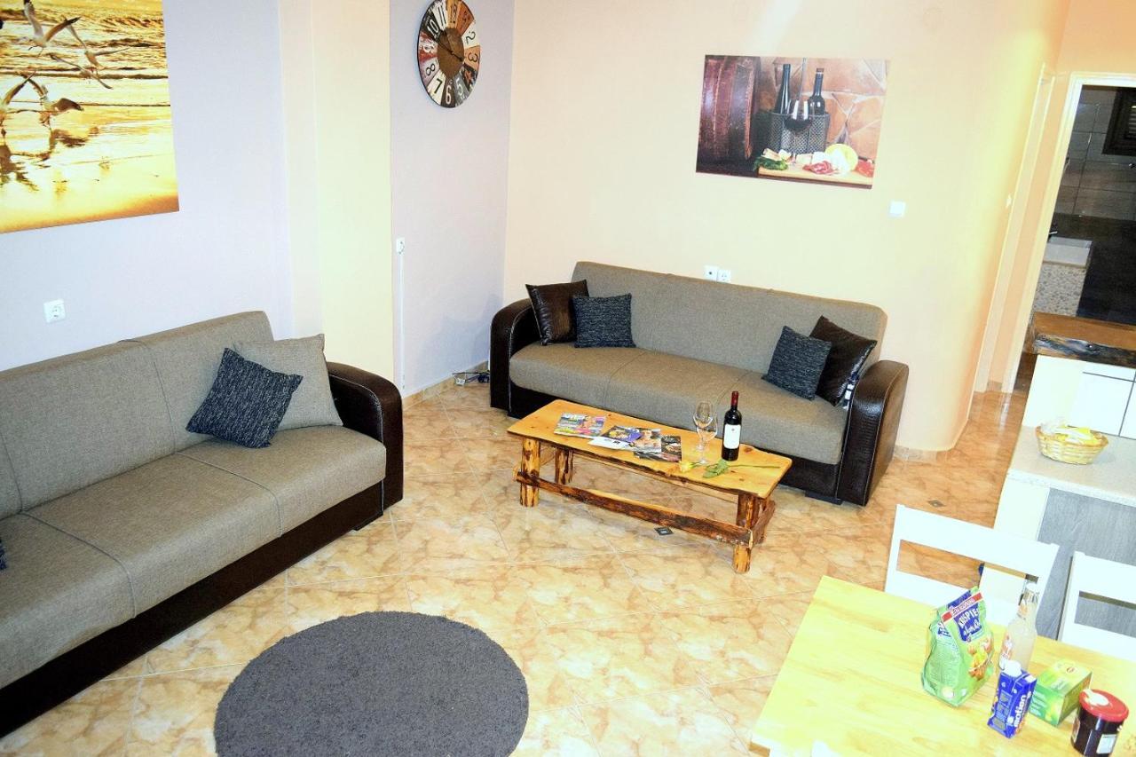 Dourios Ippos Apartments Frikes Exterior photo